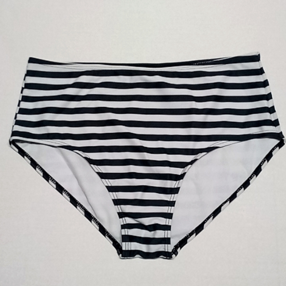 Maiernisi Jessi Black & White Striped Bikini Bottom. New without tags. Size L